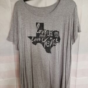Love Me Like You Love Texas Gray Tee Scoop Neck